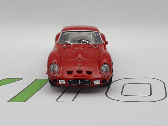Ferrari 250 GTO 1962 スケール1/43 1/43 AMR Models Ferrari 250 GTO from 1962 in White Leather Base