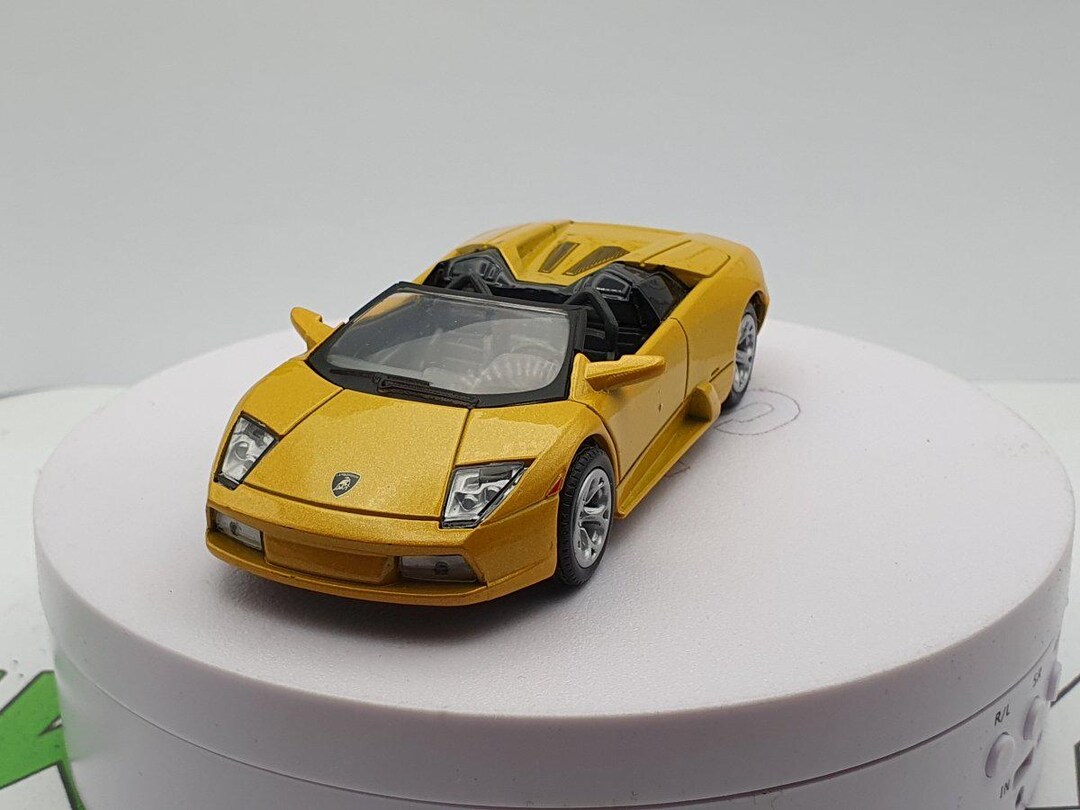 ランボルギーニ ムルシエラゴ ロードスター モーターマックス 1/43