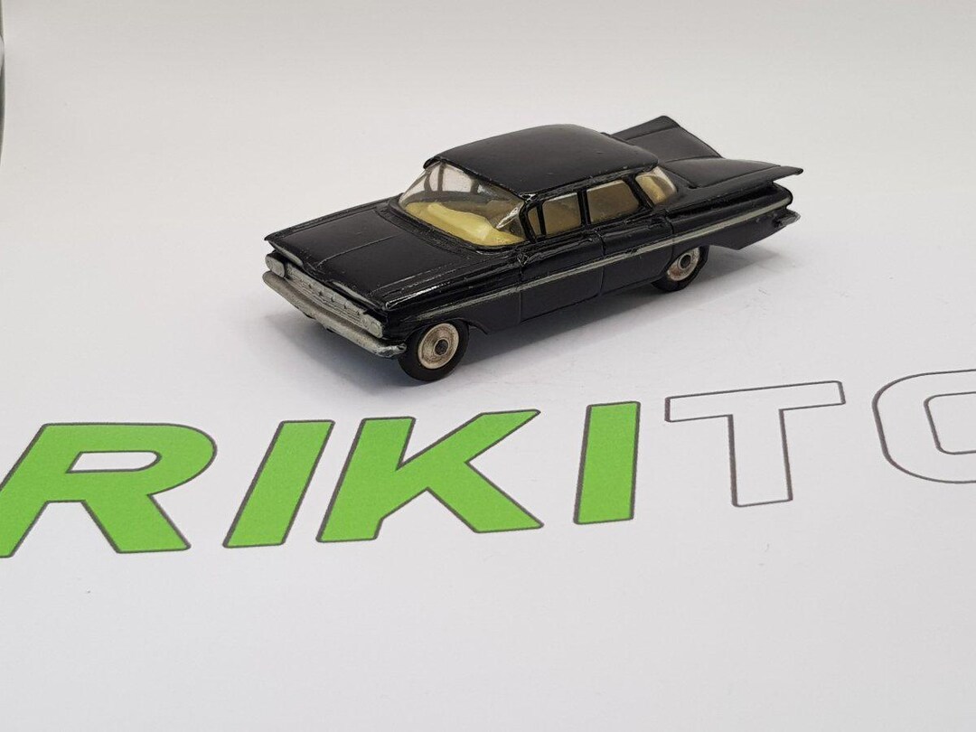 ミニカー Corgi Toys Chevrolet Impala il_1080xN.6411680189_5bcp.jpg