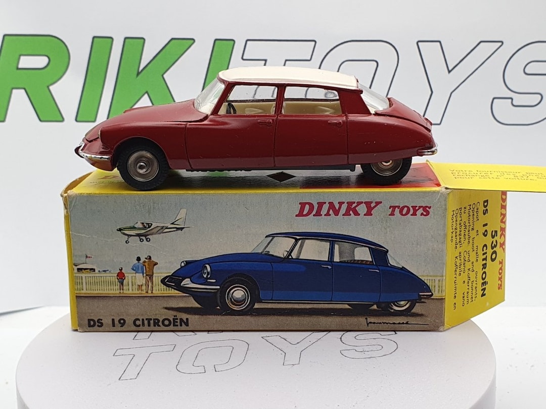DINKY シトロエン DS19 il_1080xN.6106596139_1ltr.jpg
