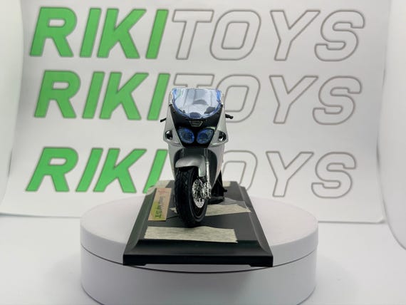 Kawasaki Ninja Zx7r Maisto 1/18 Silver 1996 - Etsy