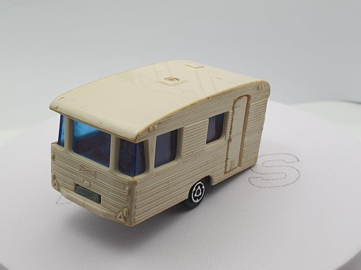 ROULOTTE SAINT-TROPEZ MAJORETTE 1/60 blanche EUR 31,44 - FR