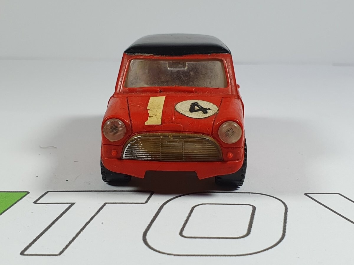 SCALEXTRIC AUSTIN MINI COOPER　 Mk-1 Scalextric Morris Mini Cooper S - Broadspeed 1/32 Slot Car