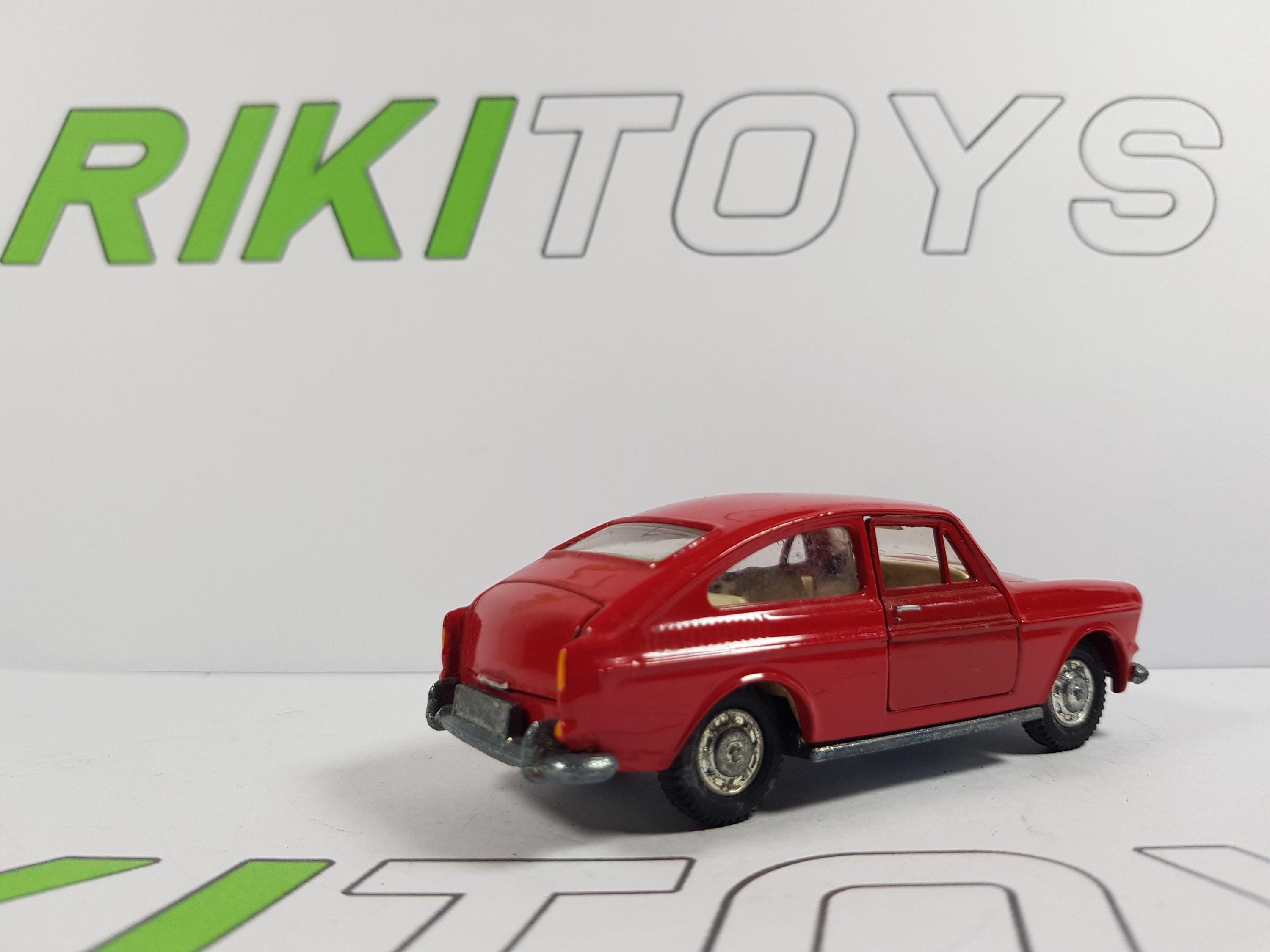 フォルクスワーゲン 1600 TL ディンキートイズ 1/43 イギリス製 フォルクスワーゲン 1600 TL ディンキートイズ 1/43 - Etsy 日本