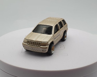 Jeep Grand Cherokee 4.7 V8 WJ 4X4 White 1999 1:18 Autoart #74011