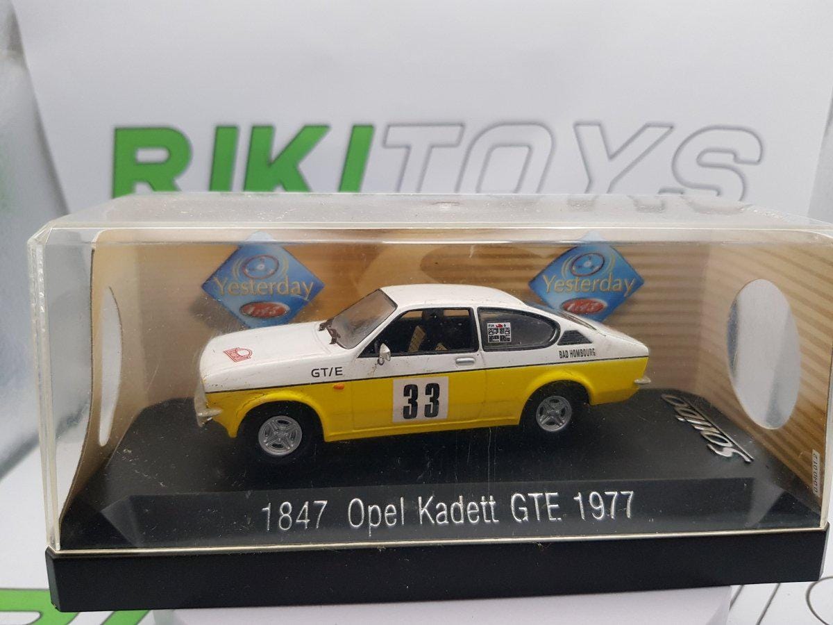 2 Opel Kadett D Rares – Modèles Gama 1/43, Miniatures De Collection