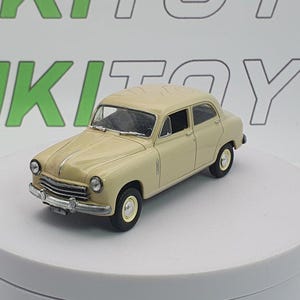 Fiat 1400 Norev 1/43 Beige 1950