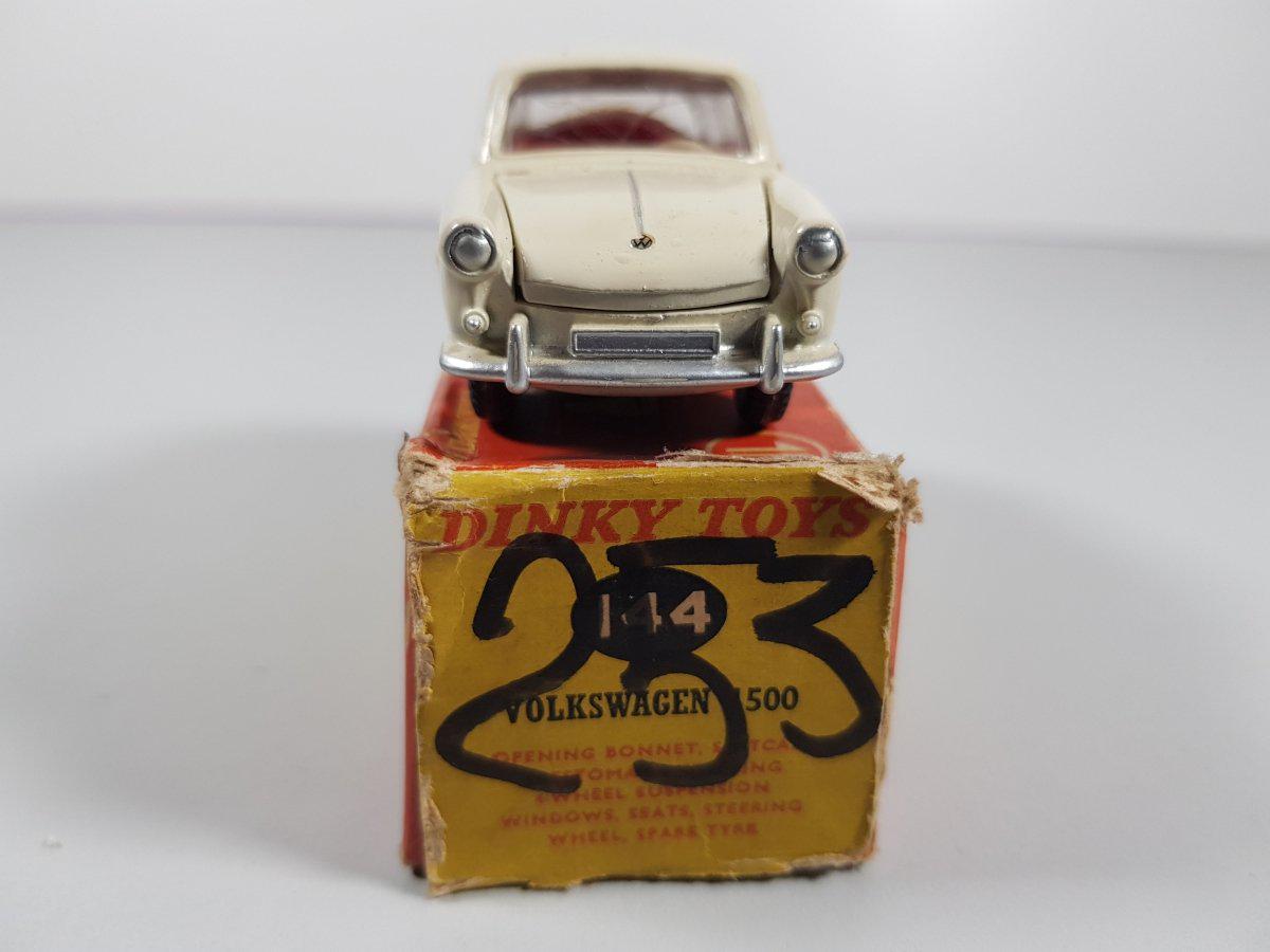 Dinky Toys Volkswagen 1500 Berline N°144 - 1/43 - Occasion Avec Boîte