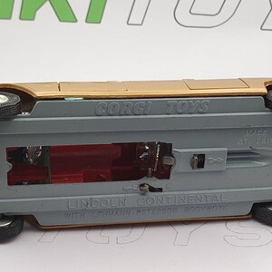 Corgi Toys 1/43 – Lincoln Continental Limousine Lehmann-Peterson – Dorée – Occasion
