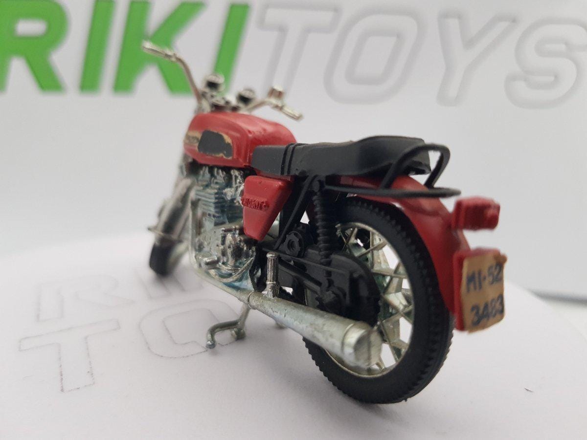 入手困難盤Triumph 国内盤CDセット 2022 Triumph Trident 660 Motorcycles Fremont California CF1384