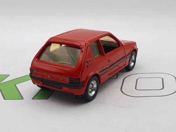 Modellautos Peugeot 205 1/18 Solido CTI grün 1:18