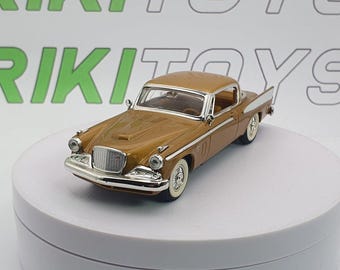 Danbury Mint 1:24 – 1957 Studebaker Golden Hawk (mint Condition