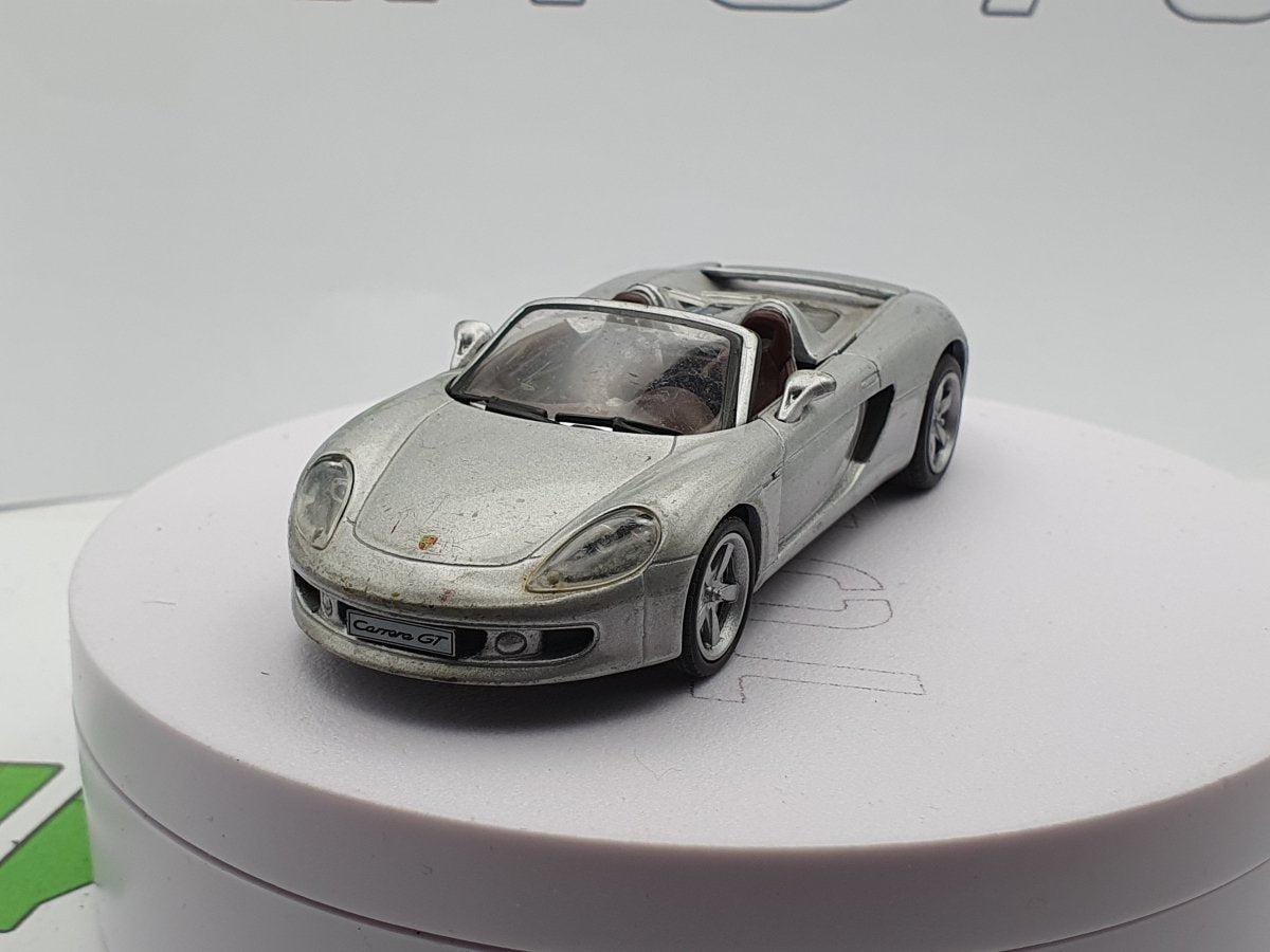 Minichamps 1:43 – Porsche 911 GT1 Daytona 2001 – Schumacher Holtom Brenner #01