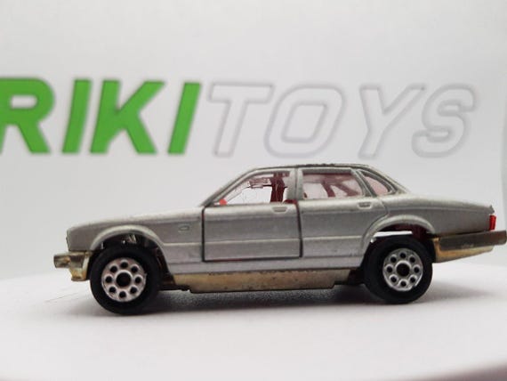 MAJORETTE VINTAGE JAGUAR type E moteur V 12 EUR 18,00 - FR
