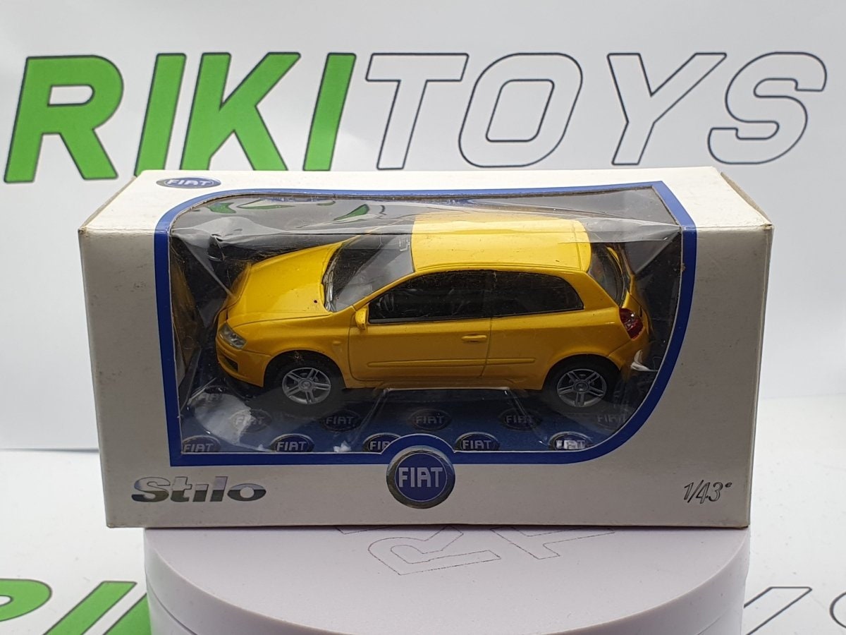 Voiture Miniature Fiat Stilo Norev 1/43 - État Neuf Sortie De Vitrine - Occasion