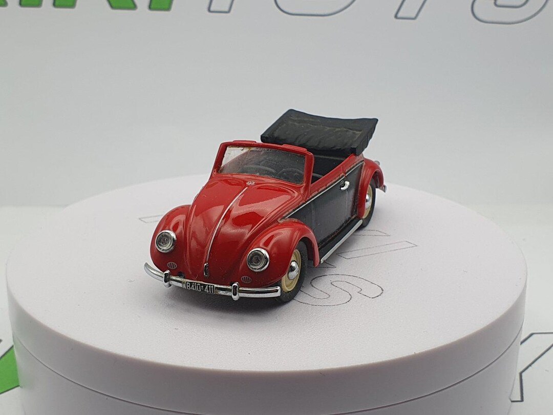 【美品】Volkswagen The Beetle Cabriolet 1/43 AutoArt 1/43 VW New Beetle Cabriolet - Alaska Green Metallic