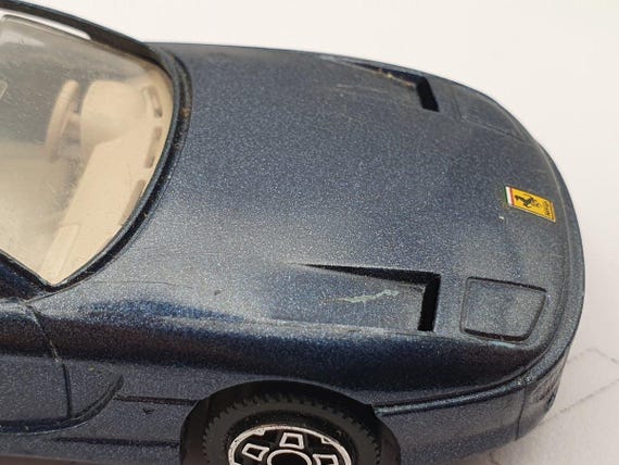 Modèle Réduit BURAGGO Ferrari 456 GT - Échelle 1/43 En Boîte - Occasion - Superbe état