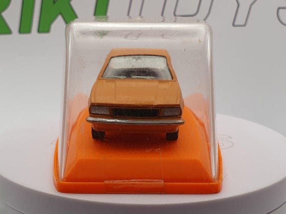 Diecast model cars Opel Ascona C 1/87 Brekina A Swinger white