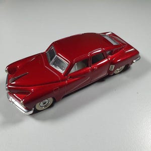 Tucker 1948 Road Signature 1/43