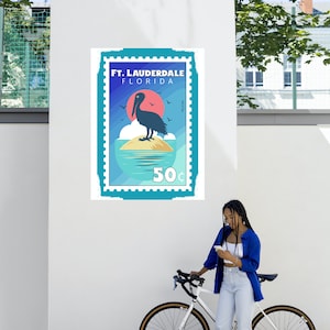 Póster de sello postal Vintage Pelican at Sunset, Ft Lauderdale, FL Arte imprimible, Decoración de pared retro, Descarga digital, Arte de vida silvestre costera