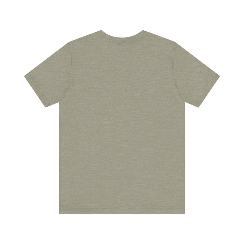 T-shirt unisex a maniche corte Lounge & Recharge, T-shirt sostenibile consapevole, T-shirt super comoda unisex, maglietta versatile, maglietta essenziale immagine 9