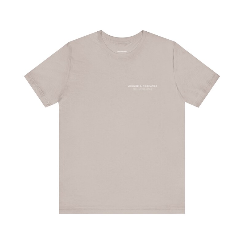 T-shirt unisex a maniche corte Lounge & Recharge, T-shirt sostenibile consapevole, T-shirt super comoda unisex, maglietta versatile, maglietta essenziale immagine 4