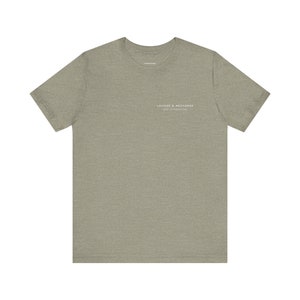T-shirt unisex a maniche corte Lounge & Recharge, T-shirt sostenibile consapevole, T-shirt super comoda unisex, maglietta versatile, maglietta essenziale immagine 3