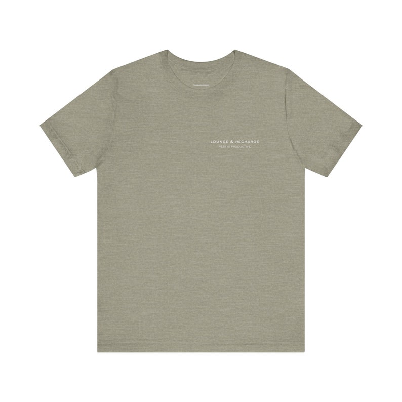 T-shirt unisex a maniche corte Lounge & Recharge, T-shirt sostenibile consapevole, T-shirt super comoda unisex, maglietta versatile, maglietta essenziale immagine 3