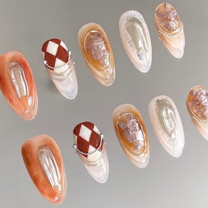 Gepersonaliseerde graffiti handgeschilderd | Premium Press on Nails | Herbruikbare gelnagels | Glanzende paillettenkunstenaarsnagels | Daily Friendly Nails