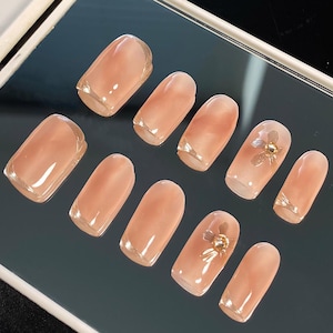 Personalisierte goldene Blume | Premium Presse auf den Nägeln | Wiederverwendbare Gel Nägel | Niedliche Bunte Künstler Nägel | Alltagsfreundliche Nägel