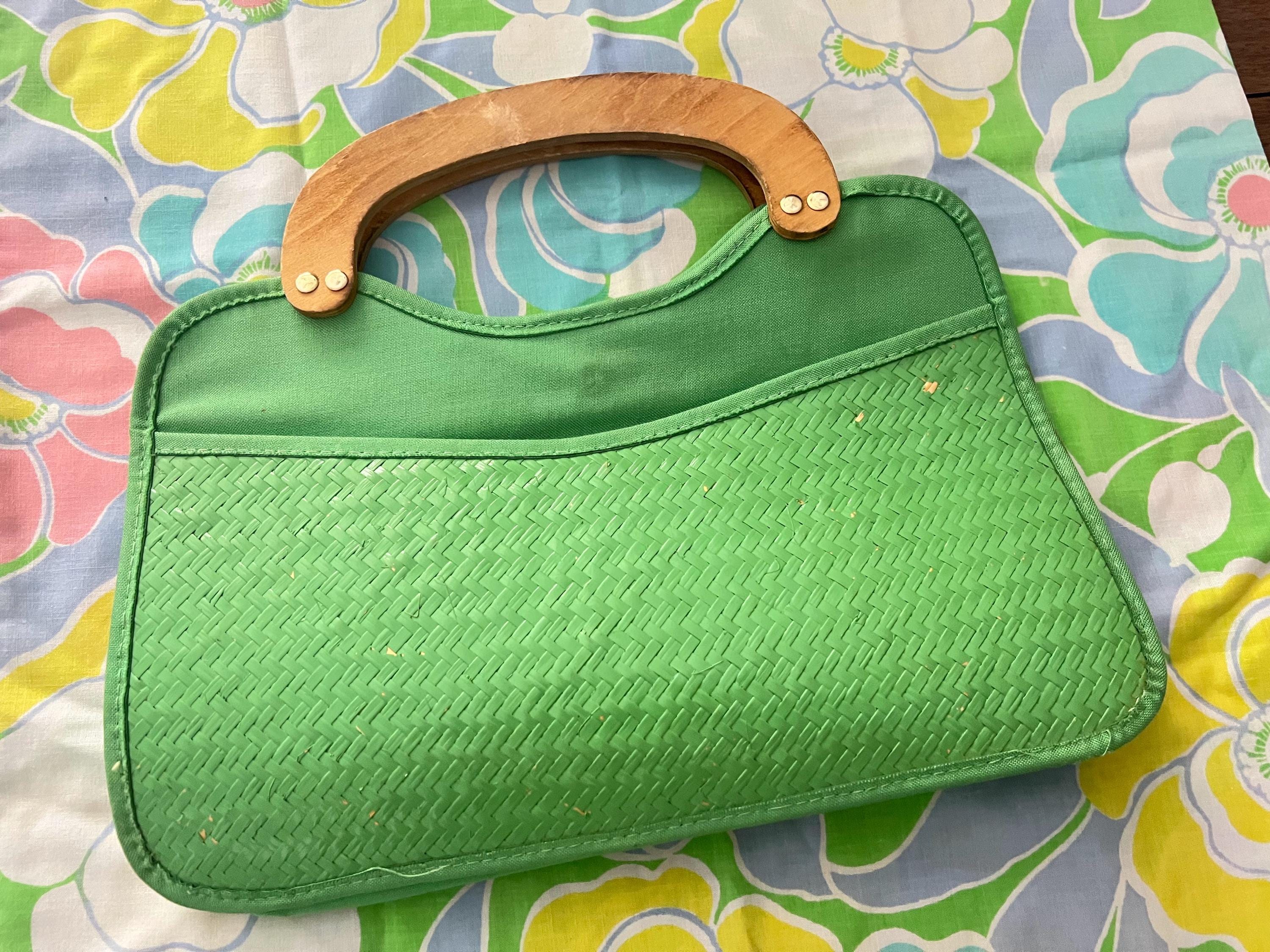 Vintage 60s/70s Mod Lime Green Bermuda Bag with Wooden Handle | Made in Hong Kong