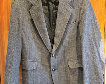 Vintage Classic Men’s Pendleton Blazer with Elbow Patches