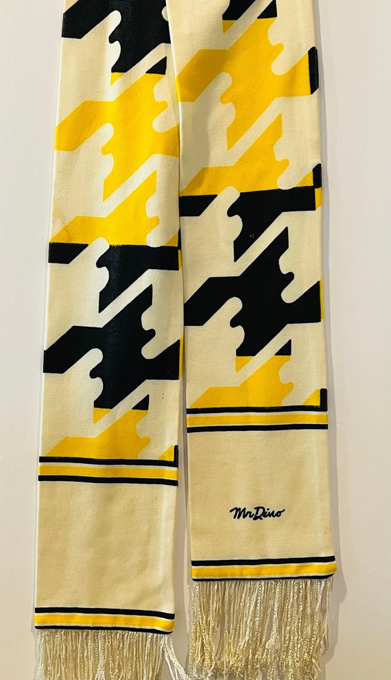 1960’s Mr. Dino designer scarf