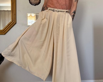 Vintage 90s Liz Sport Culottes | Gaucho Trousers | Size XS-S