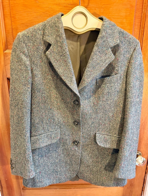 Vintage Magee Handwoven Donegal Tweed Blazer