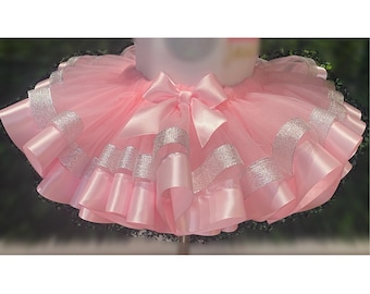 Handgemachtes Custom Tutu (TUTU ONLY)