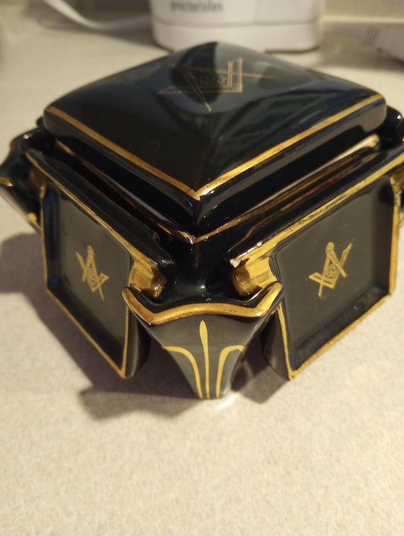 Masonic Cigarette Box with Ashtrays