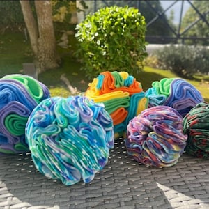 Snuffle balls (brain game) for dogs, cats, rabbits and pigs