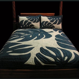 Hand Quilted Hawaiian Bedspread: Monstera Design, Ulu Nui Collection