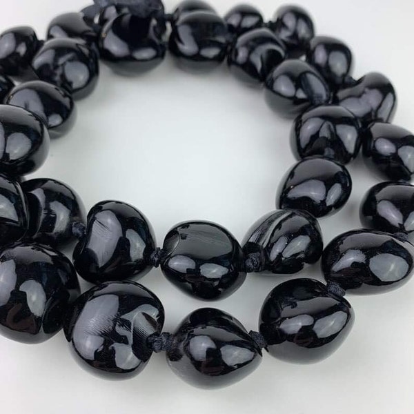 1 pc Stunning New Black Kukui Nut Lei