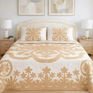 Hand Quilted Tuberose Pikake Bedspread: Hawaiian Floral Quilt