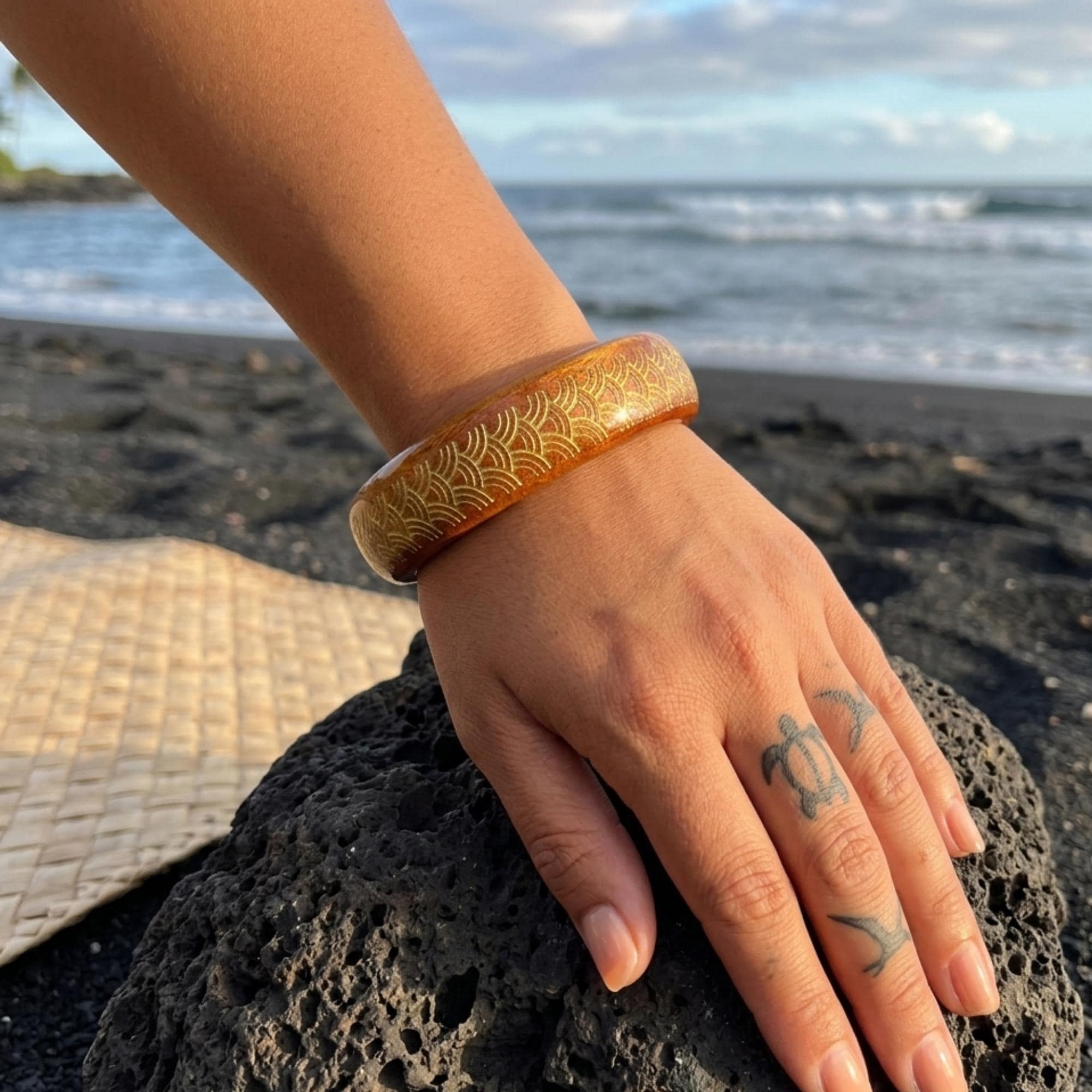Engraved Koa Wood Bangle Bracelet, Hawaiian Lauhala Iwa Designs