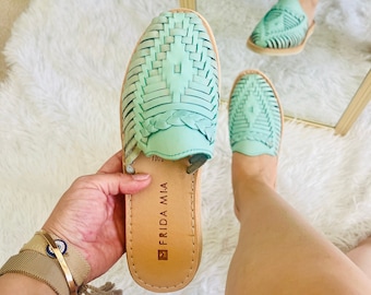 Mexican Huarache Sandals - Boho- Hippie - Vintage - Mexican - Leather - Shoes - Handmade - Gift for her - gift for mom - Beach - Slip on