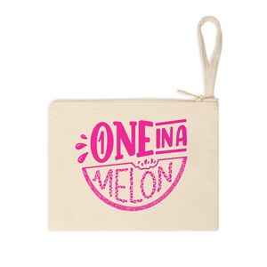 Een in een meloen-accessoire-ritszakje, reisaccessoire-ritszakje, vakantie-accessoire-ritszakje, zomer-accessoire-ritszakje