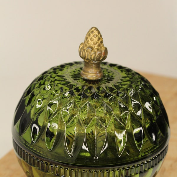 Green Indiana glass diamond cut vintage lidded candy/trinket dish