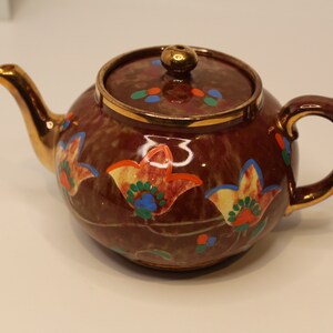 Gibsons teapot redware style England