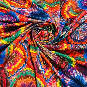 Bunter Blumenmusterdruck auf der besten Qualität von Nylon Spandex 58/60 ”verkauft von YD.Ships weltweit aus Los Angeles Kalifornien USA.