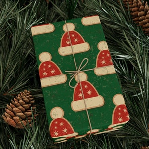 Santa Hat Wrapping Paper Roll, Retro Christmas Gift Wrap, Vintage Style XMAS, Old School Holiday, Winter Beanie, Red and Green