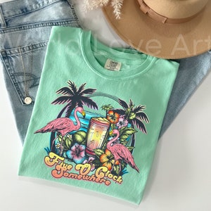 It&#39;s 5:00 Somewhere T-tshirt, Happy Hour Shirt, Retro Beach Vibes Tee, five o&#39;clock, Beer 30, Comfort Colors, Party Tshirt, Flamingos