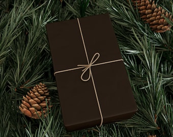 Donkerbruine inpakpapierrol, mat of glanzend, effen kleur cadeauverpakking, kerstcadeaus Thanksgiving presenteert Valentijnsdag Galentine